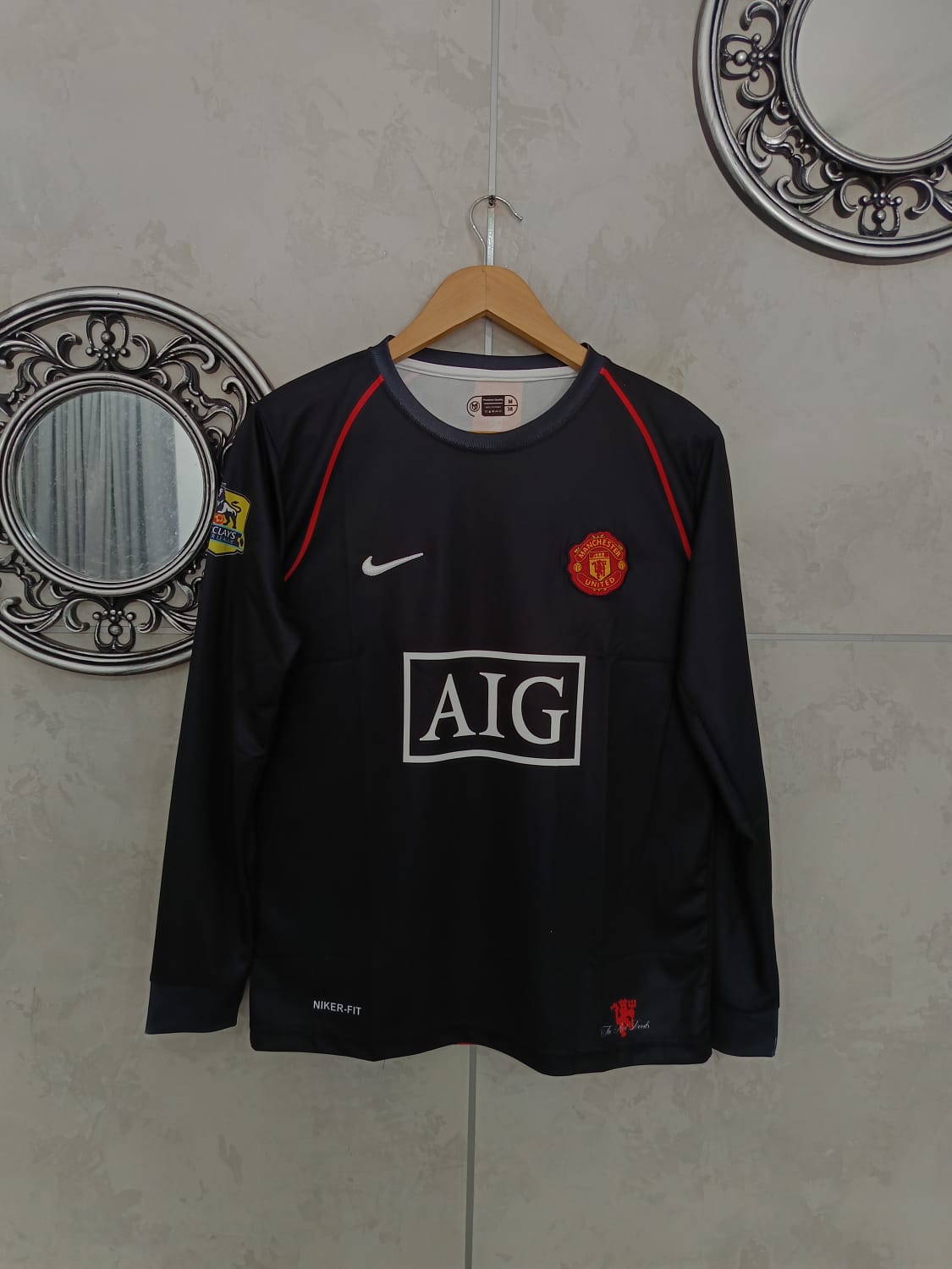 Manchester United away jersey from the 2007-08 season