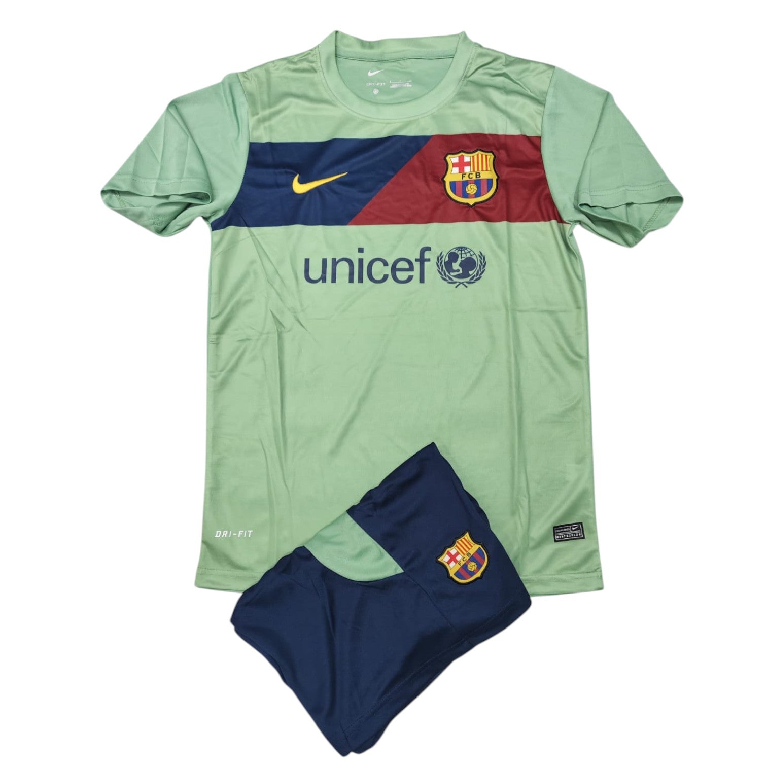FC Barcelona 2010/11 Season Away Kit